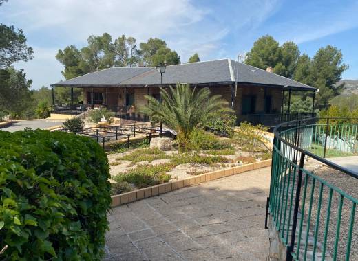 Country House - Resale - Sax - Sax
