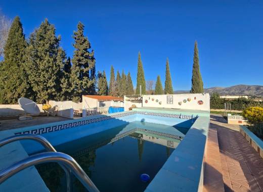 Country House - Resale - Sax - Sax