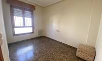 Resale - 3 Floor Townhouse - Sax