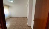 Resale - Apartment - Sax