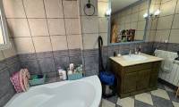 Resale - Apartment - Sax