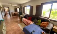Resale - Country House - Sax