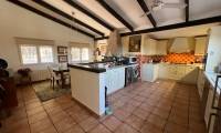 Resale - Finca/Rustic Property - Salinas