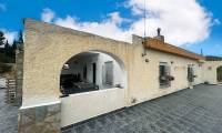 Resale - Villa - Agost