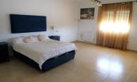 Resale - Villa - Algueña