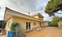 Resale - Villa - Elda