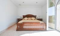 Resale - Villa - Orihuela