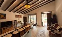 Resale - Villa - Petrer
