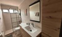 Resale - Villa - Petrer