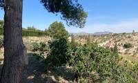 Resale - Villa - Petrer