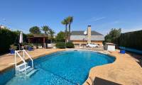 Resale - Villa - Petrer