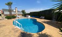Resale - Villa - Petrer