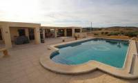 Resale - Villa - Pinoso