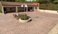 Resale - Villa - Salinas