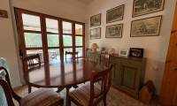 Resale - Villa - Sax