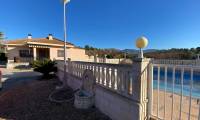 Resale - Villa - Sax