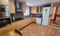 Resale - Villa - Villena