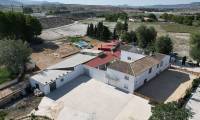 Resale - Villa - Villena