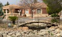 Resale - Villa - Yecla
