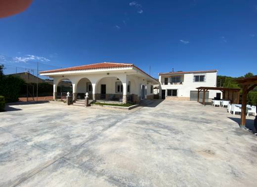 Villa - Resale - Elda - Elda