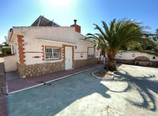 Villa - Resale - Salinas - Salinas