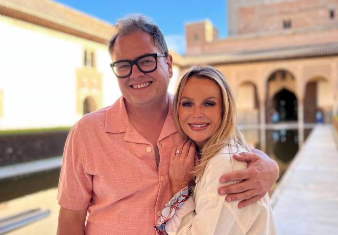 Alan Carr and Amanda Holden ‘travel-reno’ show