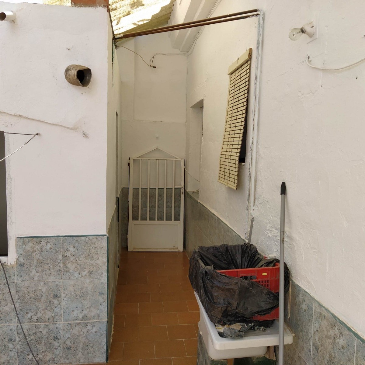 Townhouse, 2 Bedrooms, Sax, Alicante with Front Terrace