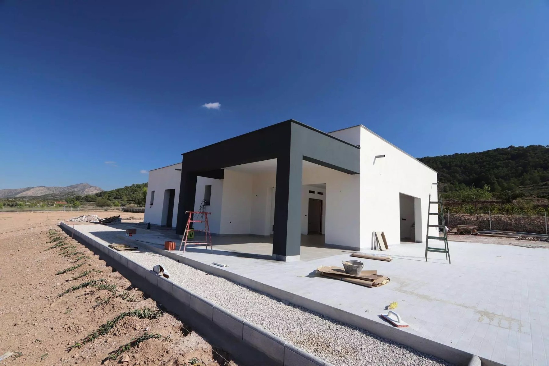 New Build Villa Three Bedrooms Pinoso with Pool and Garage