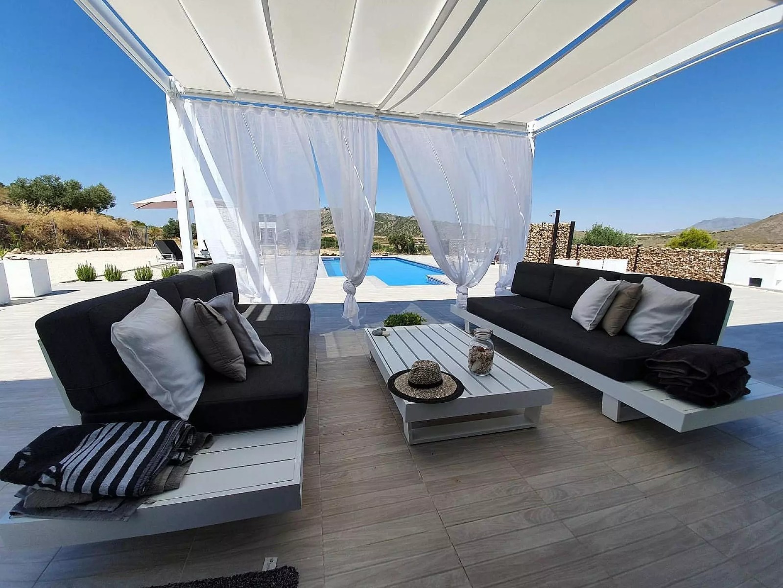 New Build Villa Three Bedrooms Pinoso with Pool and Garage