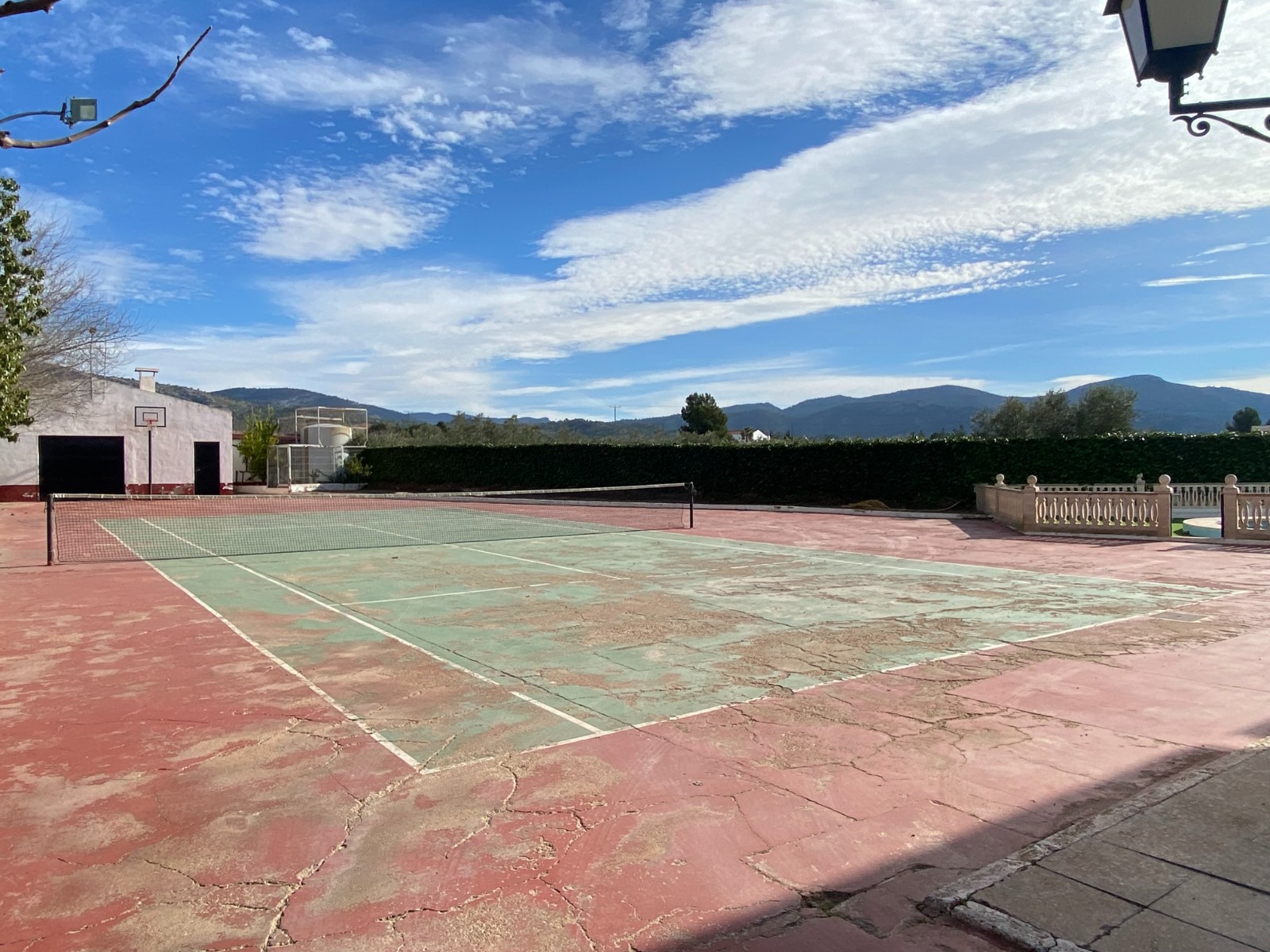 Finca, 4 Slaapkamers, Sax, Alicante met Zwembad en Tennisbaan