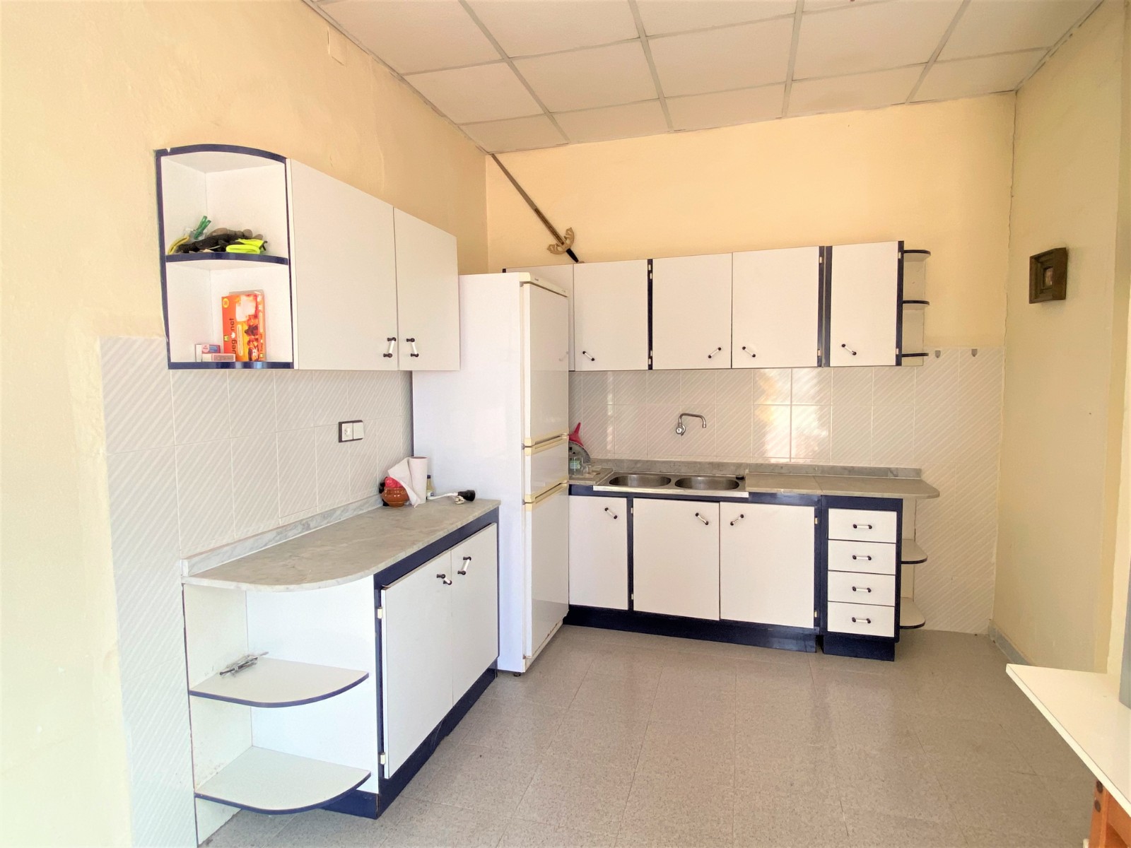 Finca, 4 Slaapkamers, Sax, Alicante met Zwembad en Tennisbaan