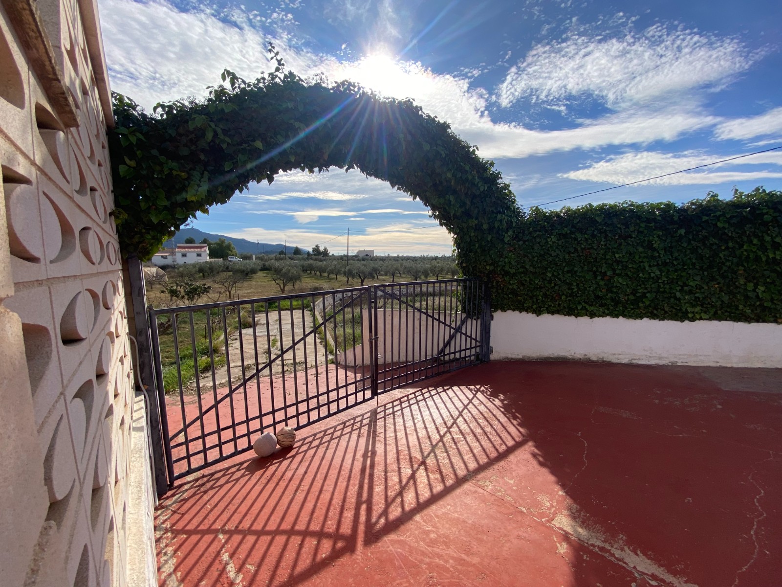 Finca, 4 Slaapkamers, Sax, Alicante met Zwembad en Tennisbaan