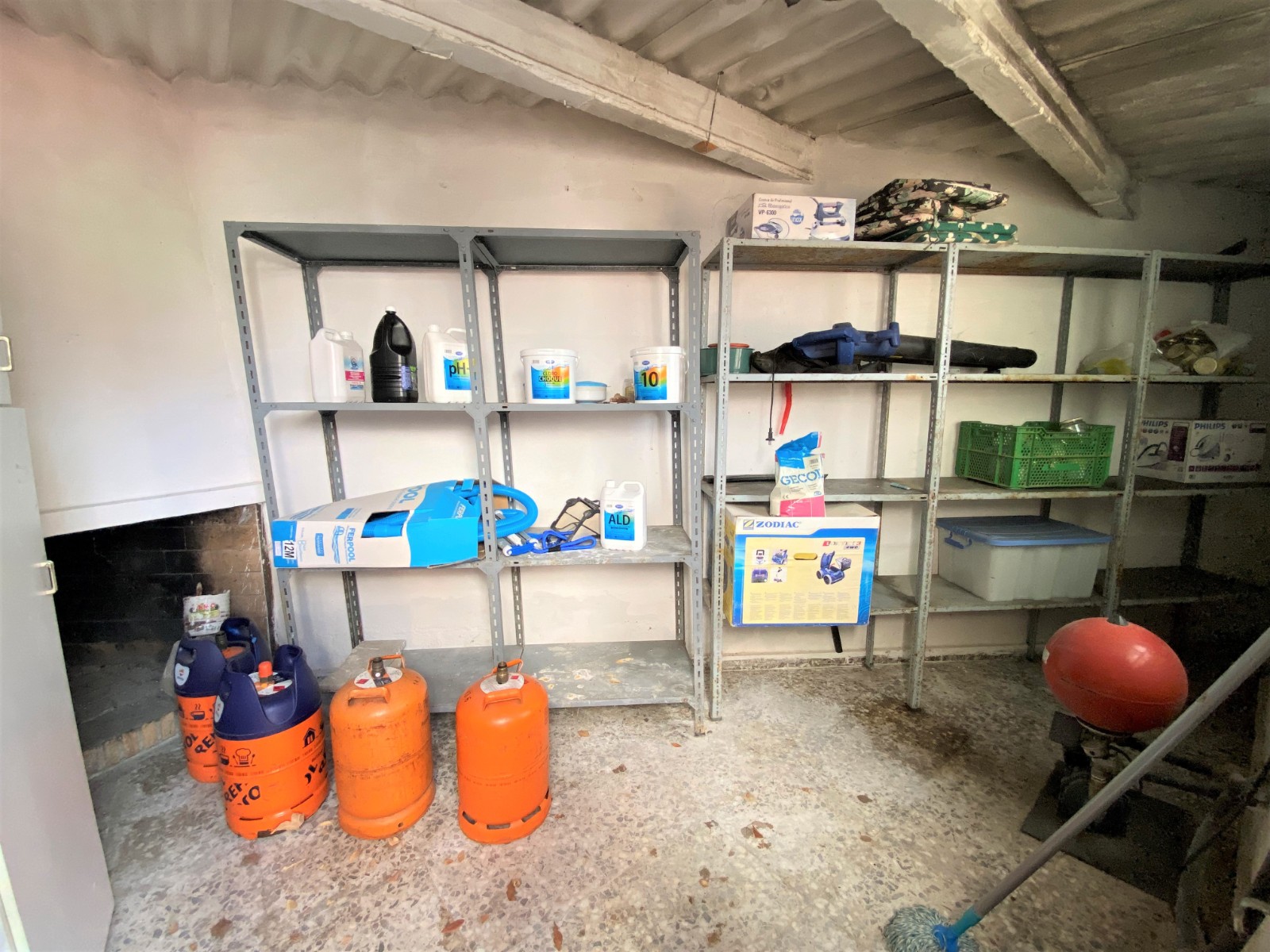 Finca, 4 Slaapkamers, Sax, Alicante met Zwembad en Tennisbaan