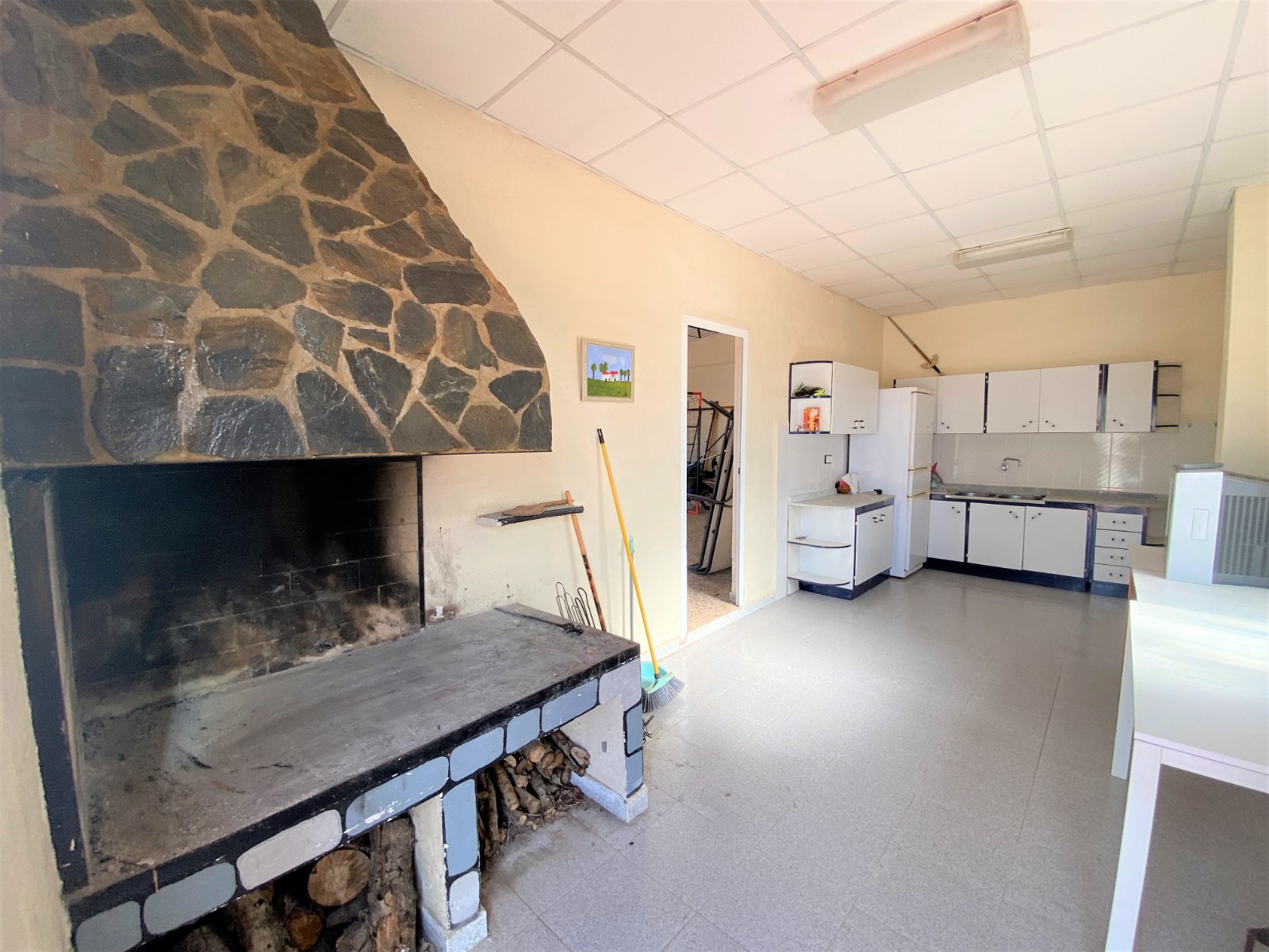 Finca, 4 Slaapkamers, Sax, Alicante met Zwembad en Tennisbaan
