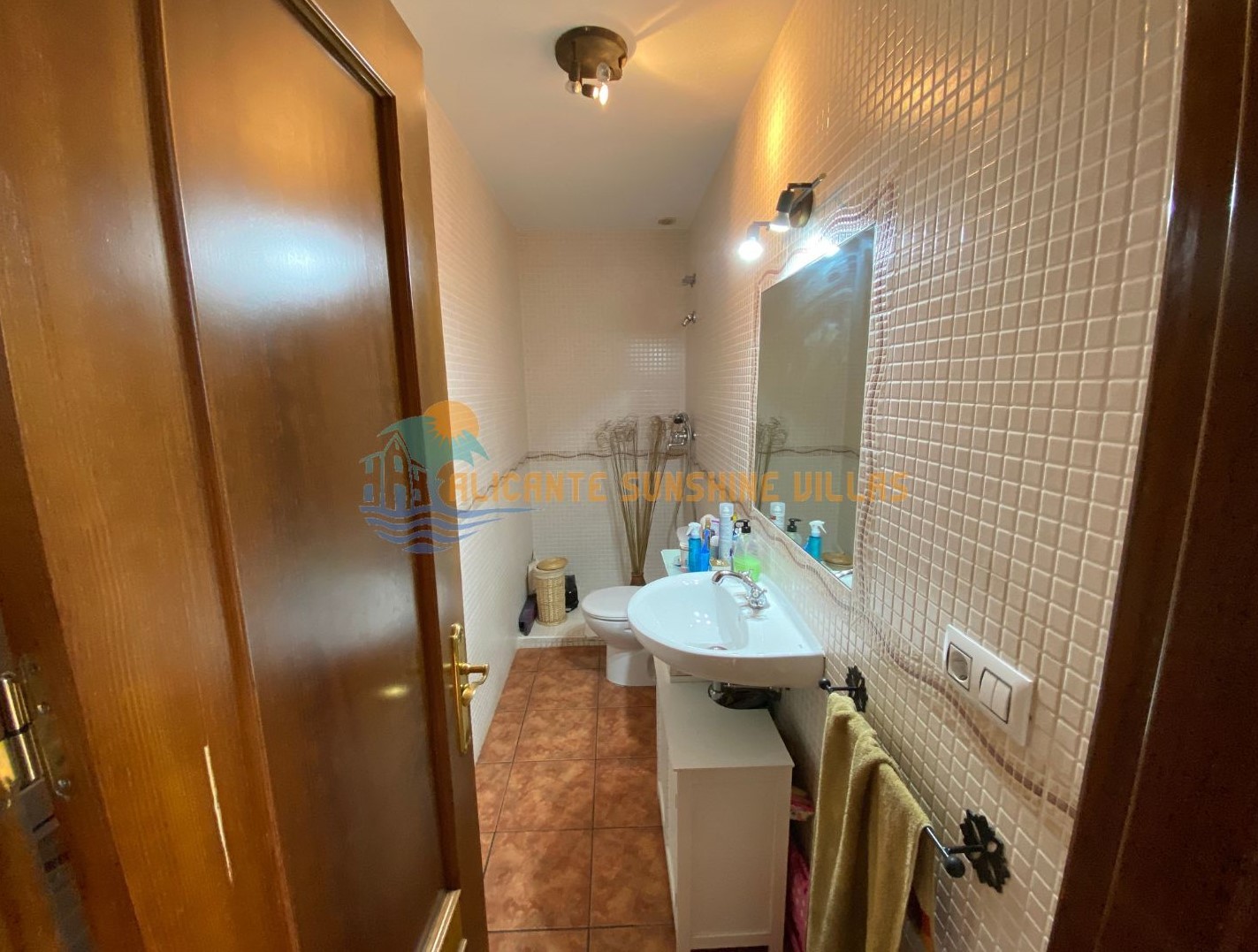 Townhouse 4 Bedrooms, Private Pool and Garage in Salinas