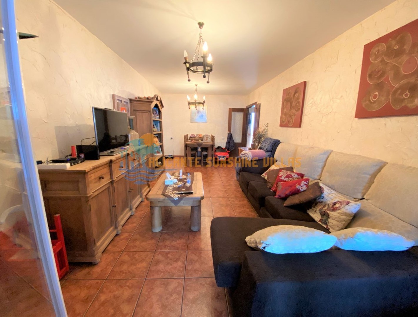 Townhouse 4 Bedrooms, Private Pool and Garage in Salinas