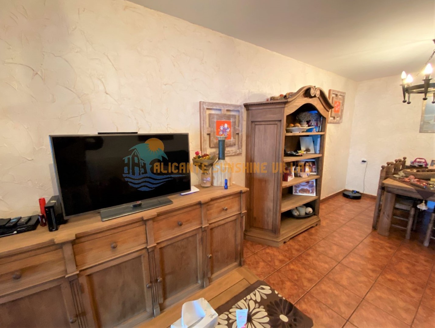 Townhouse 4 Bedrooms, Private Pool and Garage in Salinas