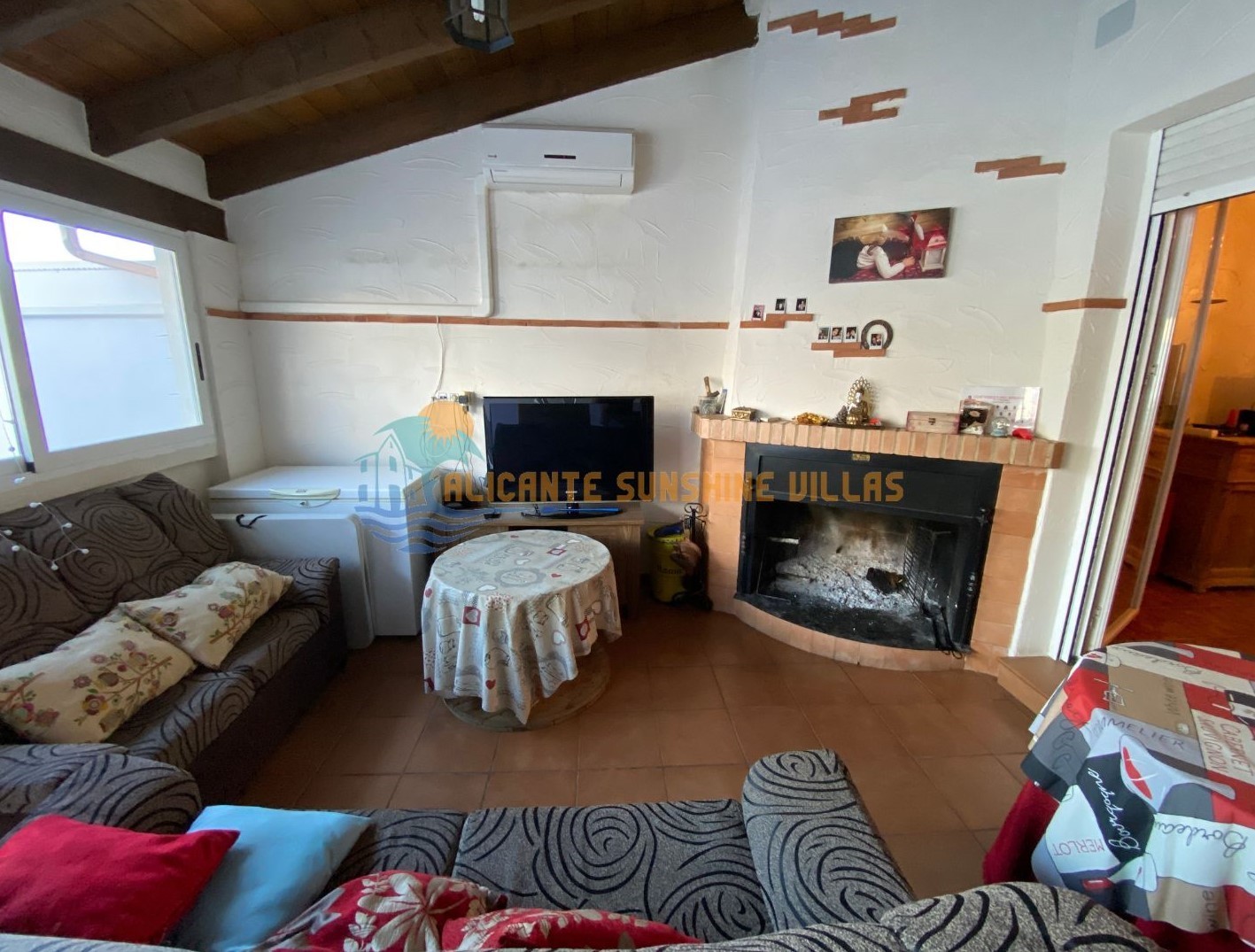 Townhouse 4 Bedrooms, Private Pool and Garage in Salinas