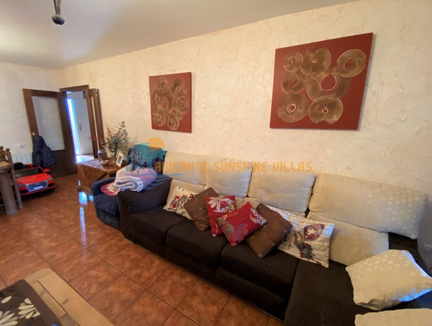 Townhouse 4 Bedrooms, Private Pool and Garage in Salinas