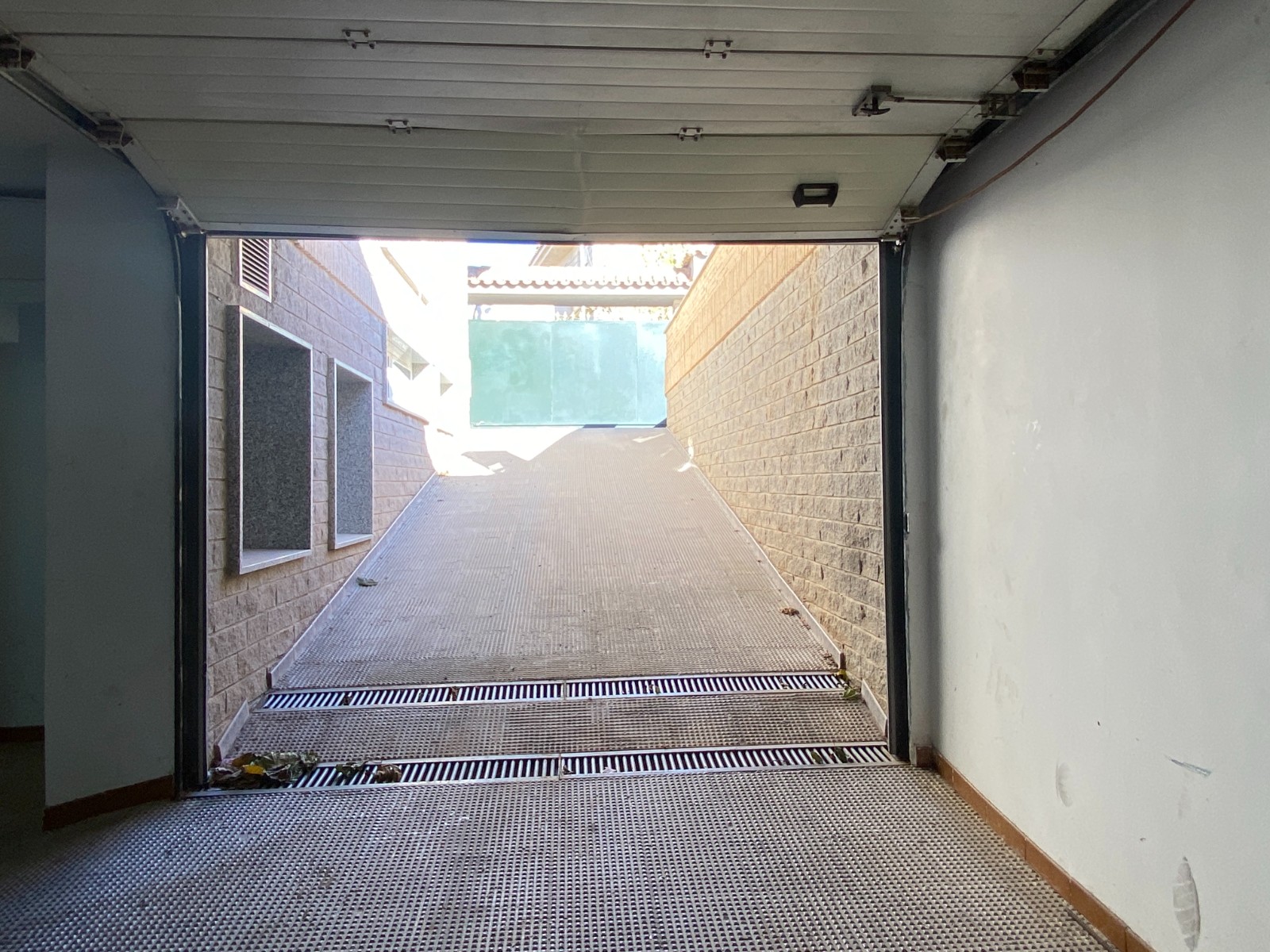 Villa met 5 Slaapkamers en Zwembad in Elda, Alicante