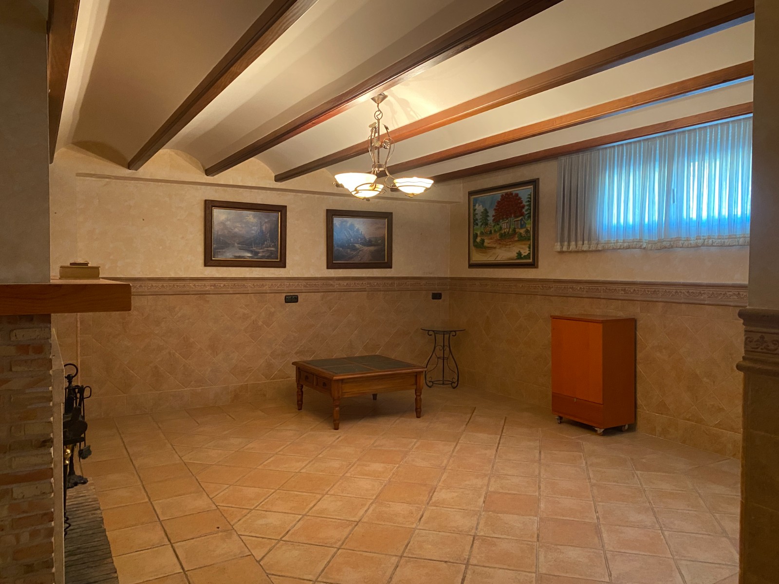 Villa met 5 Slaapkamers en Zwembad in Elda, Alicante
