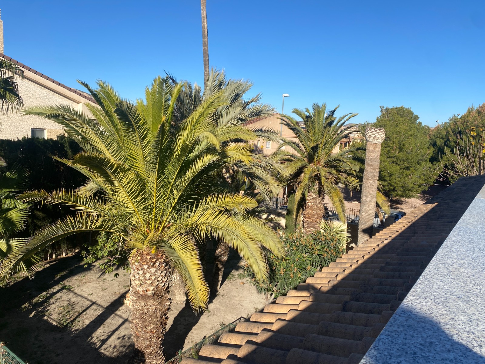 Villa met 5 Slaapkamers en Zwembad in Elda, Alicante