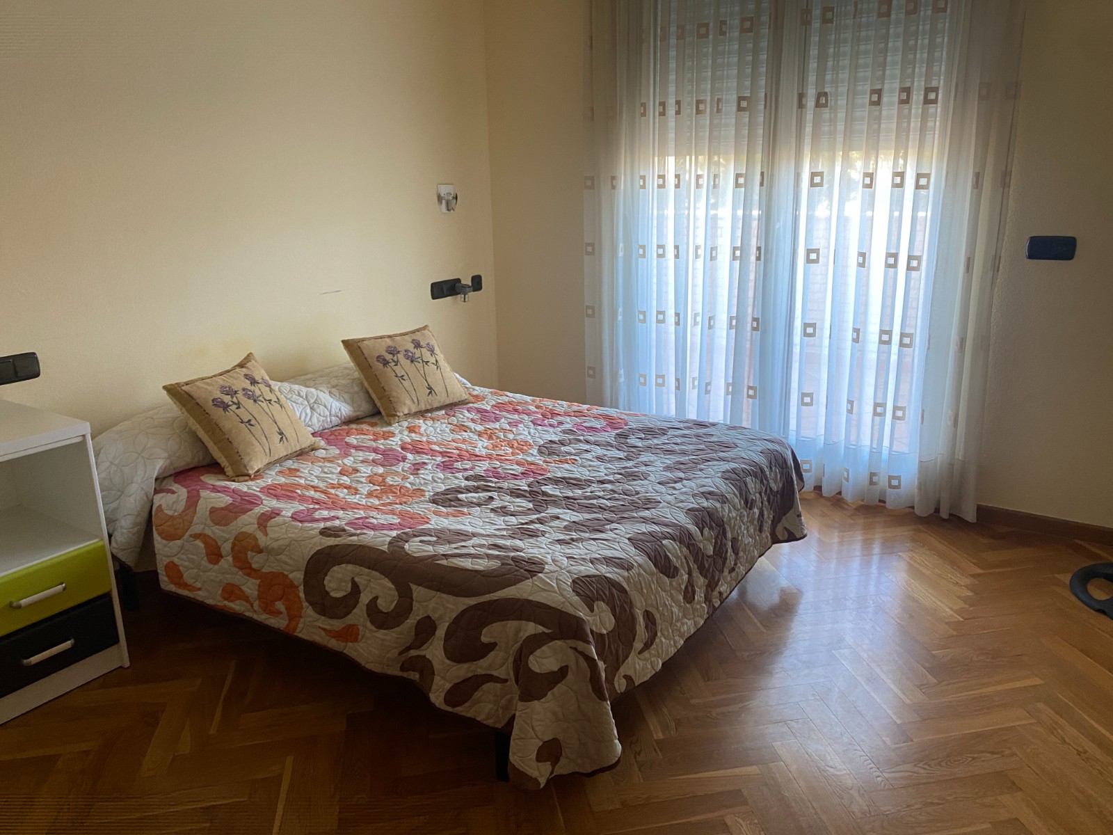 Villa met 5 Slaapkamers en Zwembad in Elda, Alicante