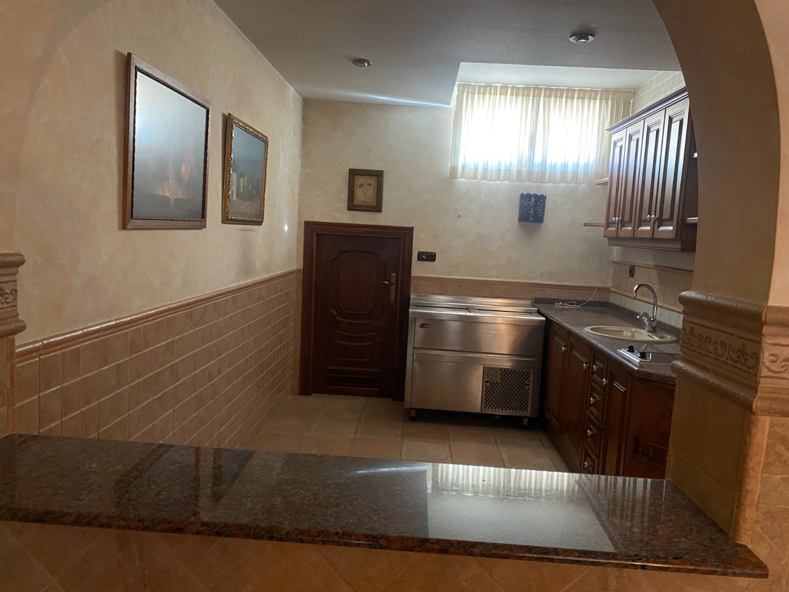Villa met 5 Slaapkamers en Zwembad in Elda, Alicante