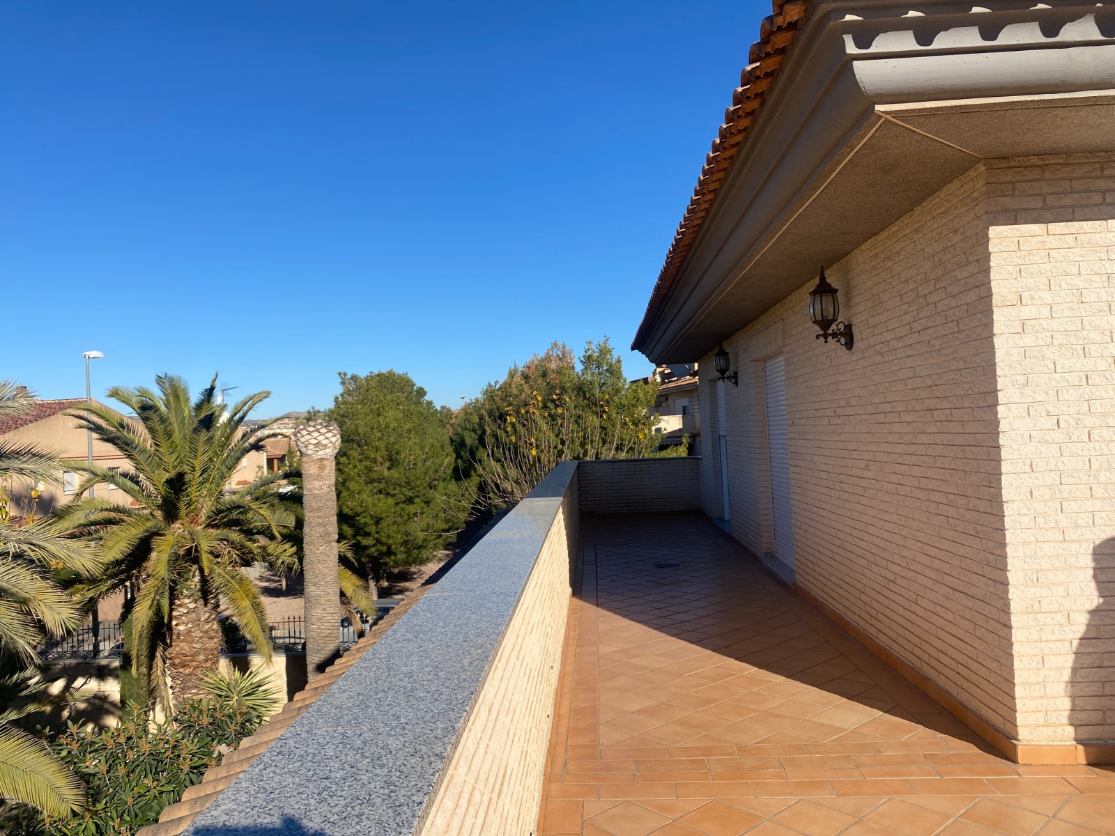 Villa met 5 Slaapkamers en Zwembad in Elda, Alicante