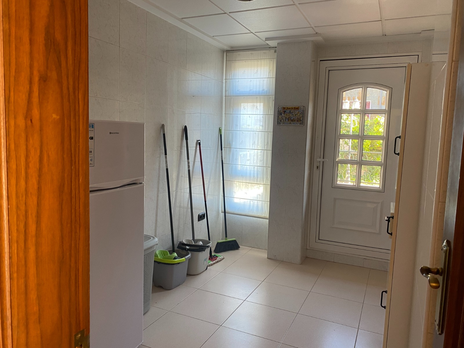 Villa met 5 Slaapkamers en Zwembad in Elda, Alicante