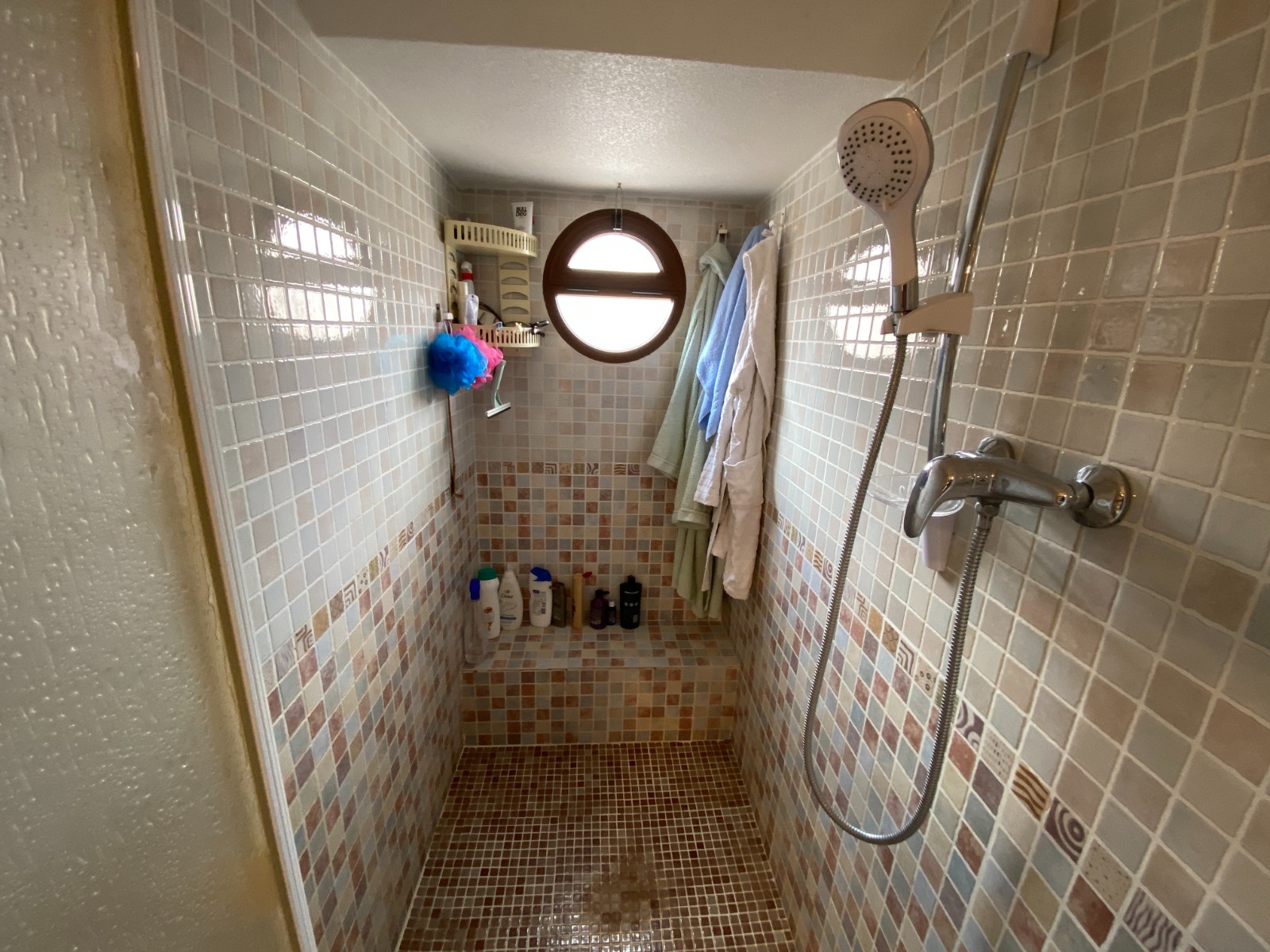 Rijwoning met 5 Slaapkamers in Sax, Alicante met Garage en Terras