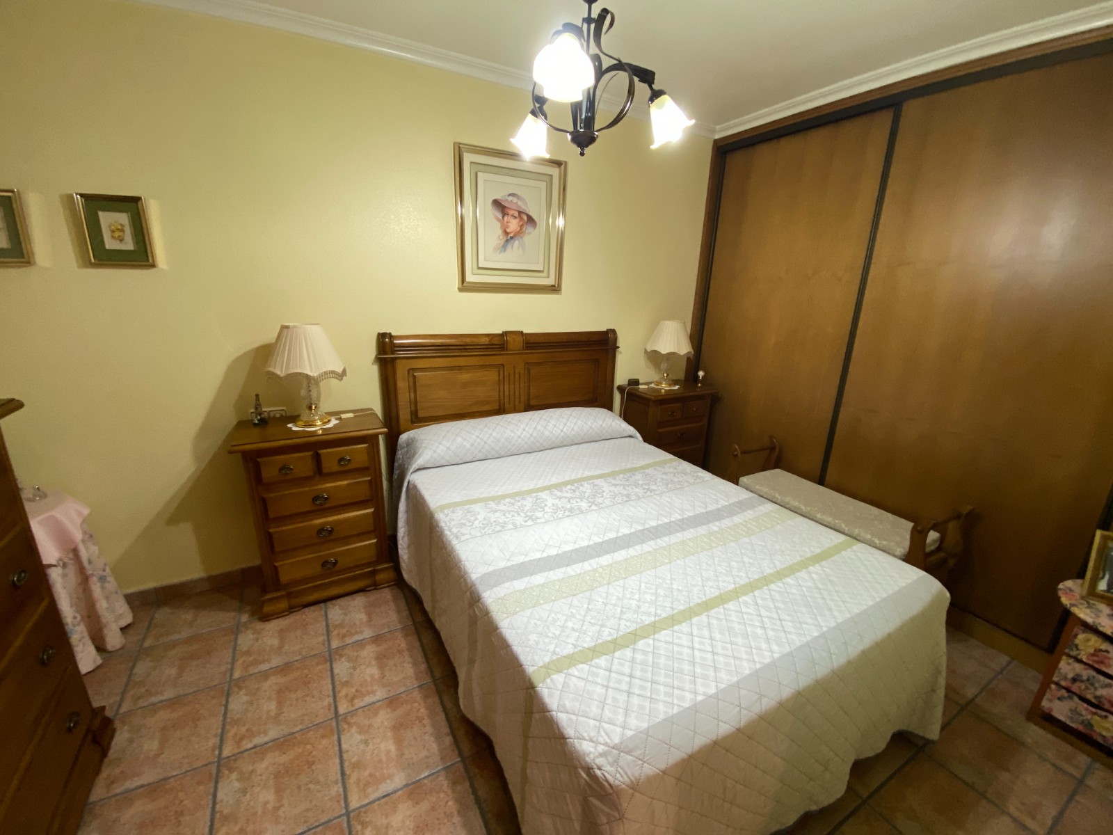 Rijwoning met 5 Slaapkamers in Sax, Alicante met Garage en Terras