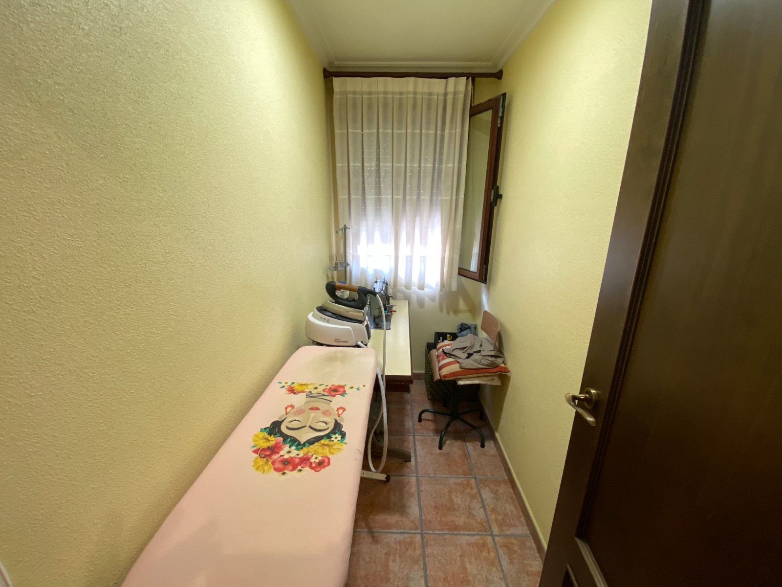 Rijwoning met 5 Slaapkamers in Sax, Alicante met Garage en Terras