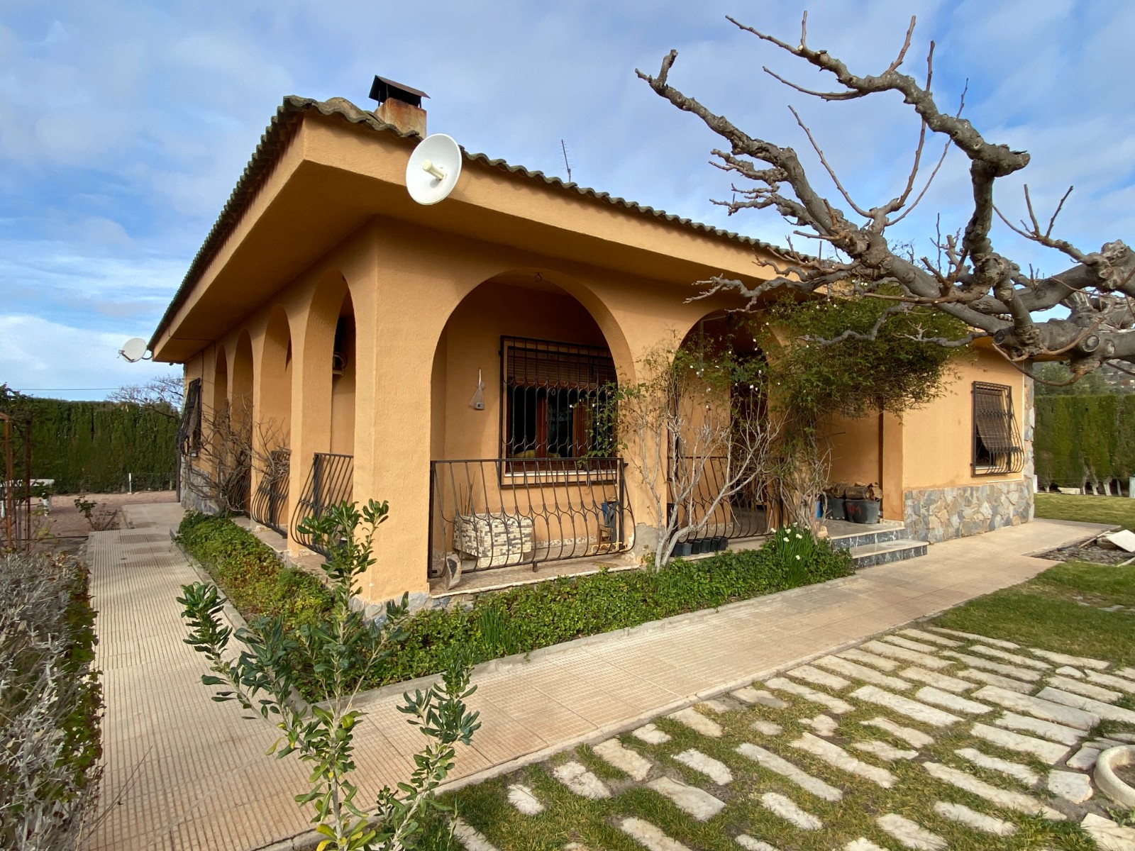 For sale: 3 bedroom house / villa in Sax, Costa Blanca